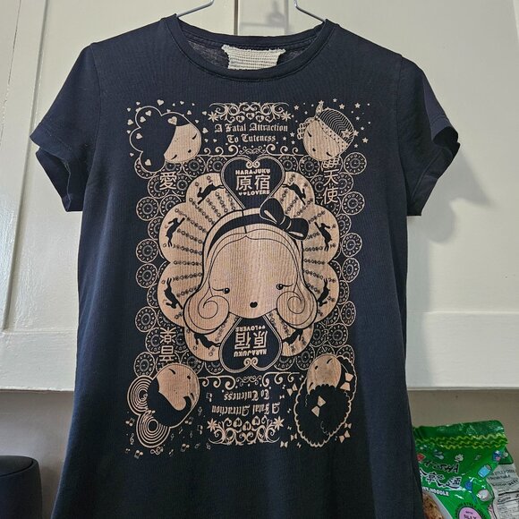 Rare Gwen Stefani Harajuku Lovers Y2K graphic fitted tee - Picture 1 of 9